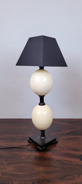 Ostrich egg table lamp