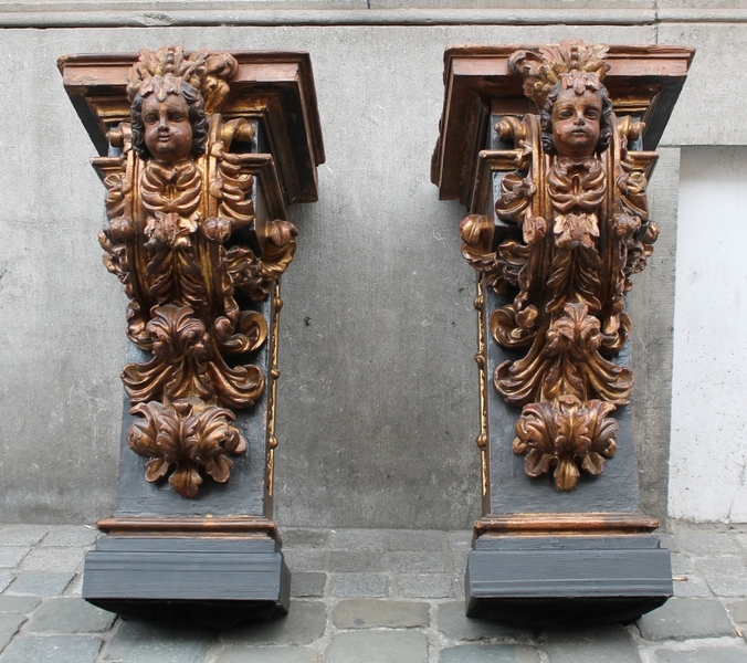 Pair of early 18th C. gilded consoles