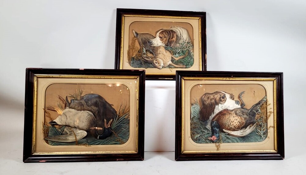 Rare mixed technique - paper, cardboard, twigs, feathers - hunting scenes - price for 3