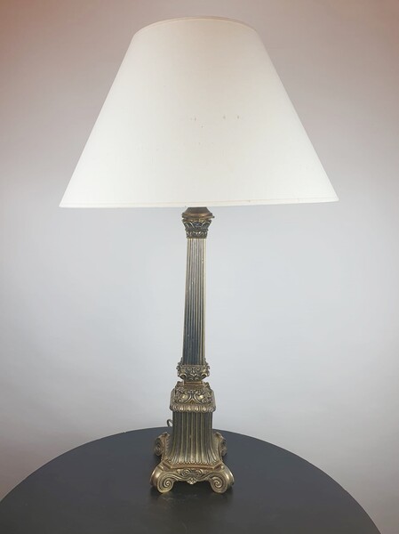 Restoration period lamp base in brass