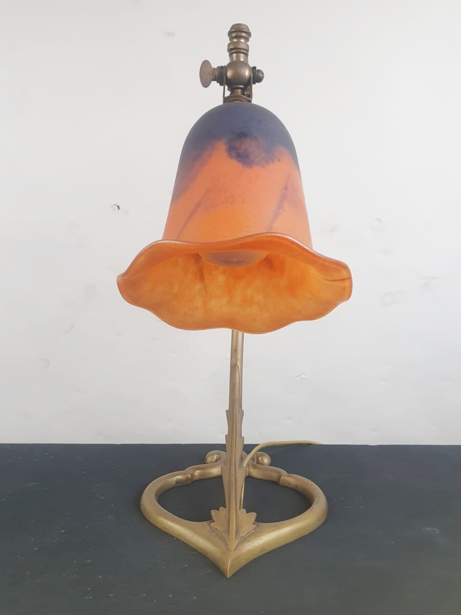 2 Art Nouveau lamps, glass paste tulips signed Daum