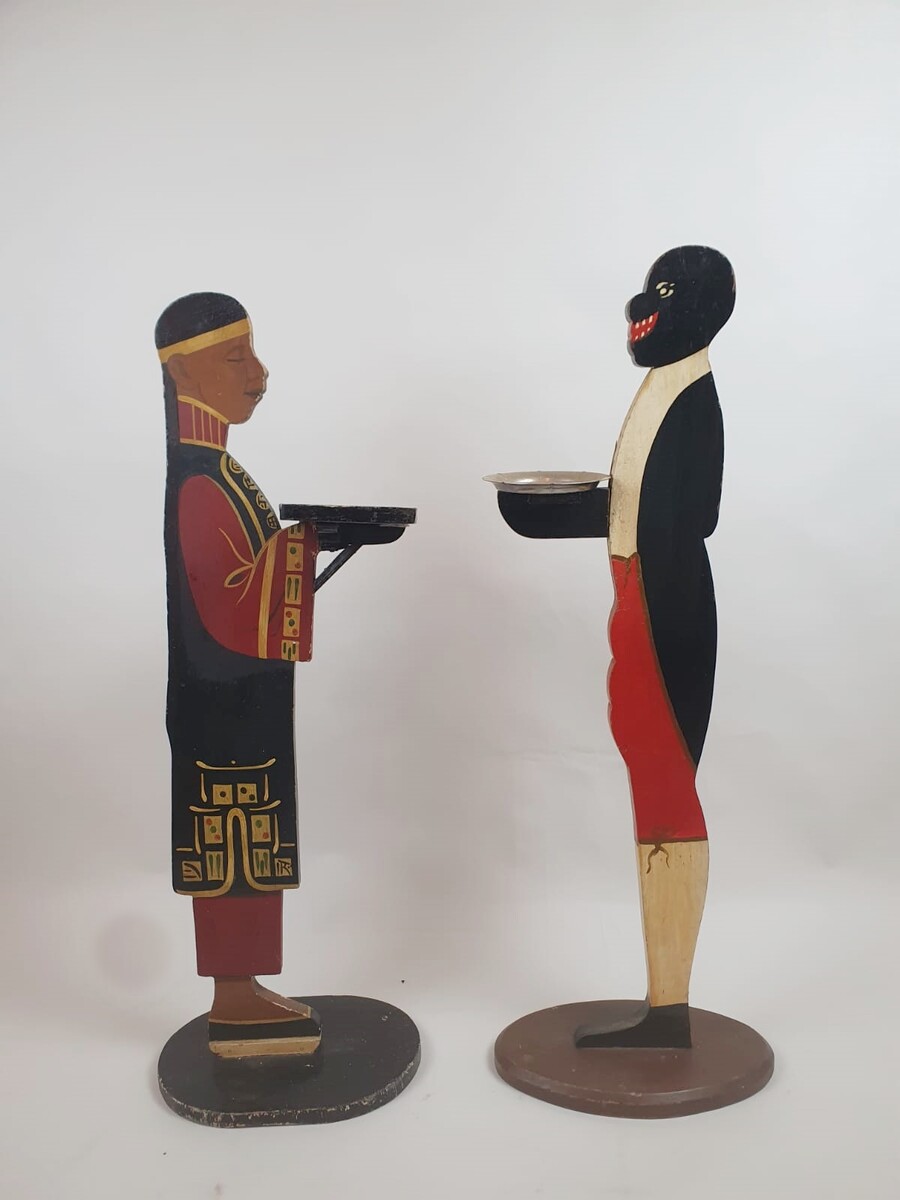 2 painted wooden servants, early 20th century (price per piece)