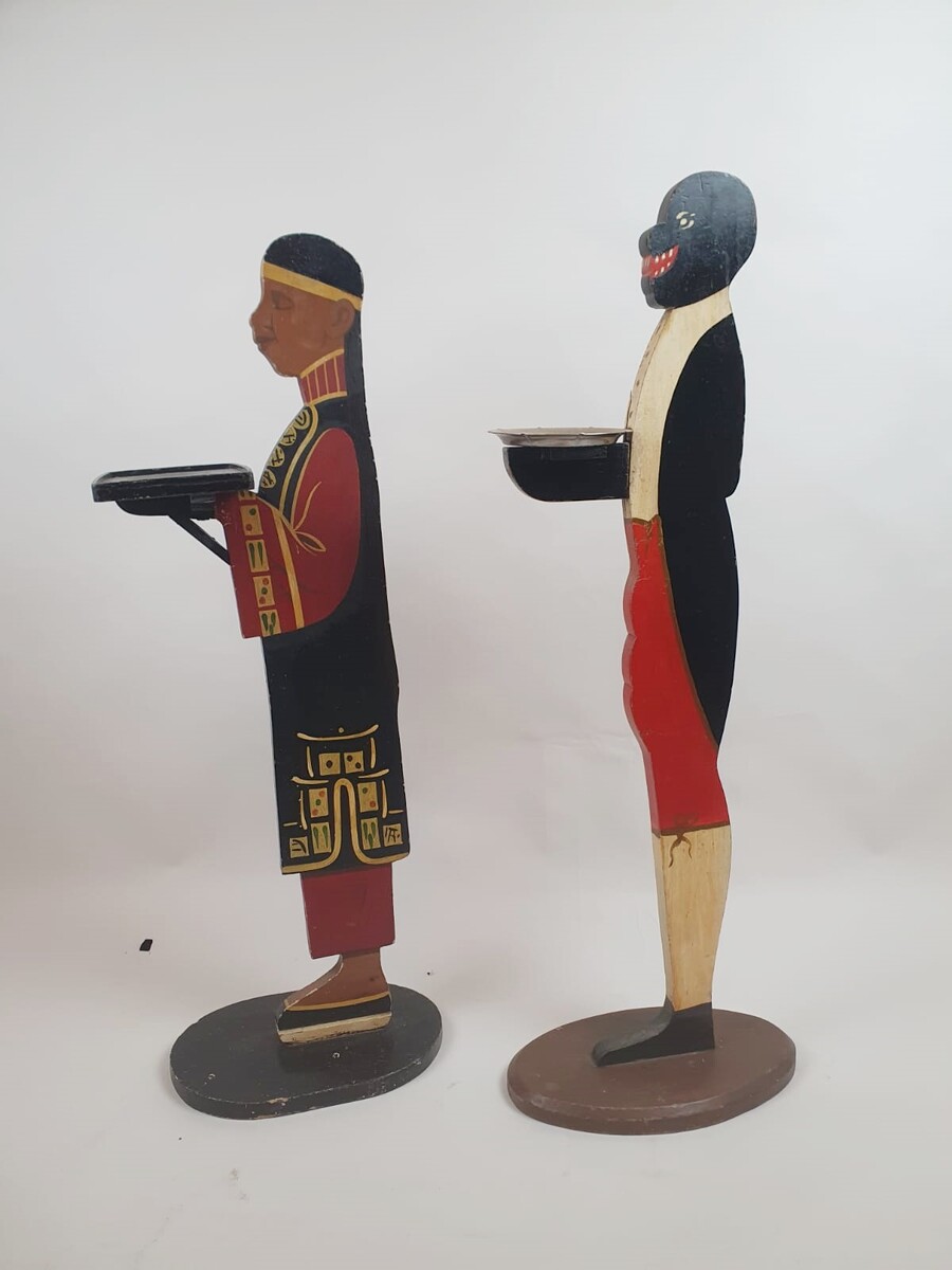 2 painted wooden servants, early 20th century (price per piece)