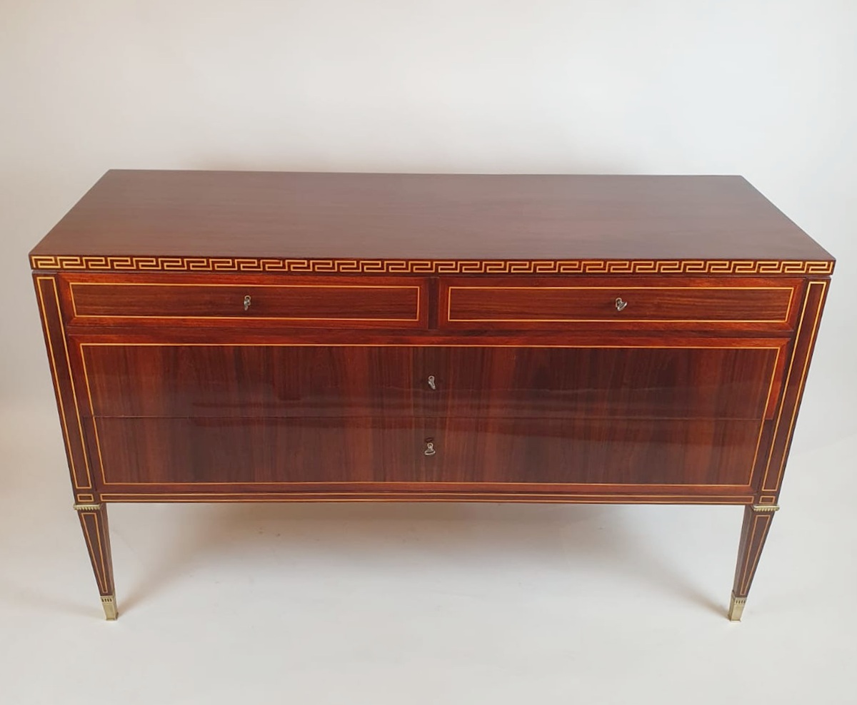 Art Deco chest of drawers in mahogany with marquetry and gilt bronze ornamentation