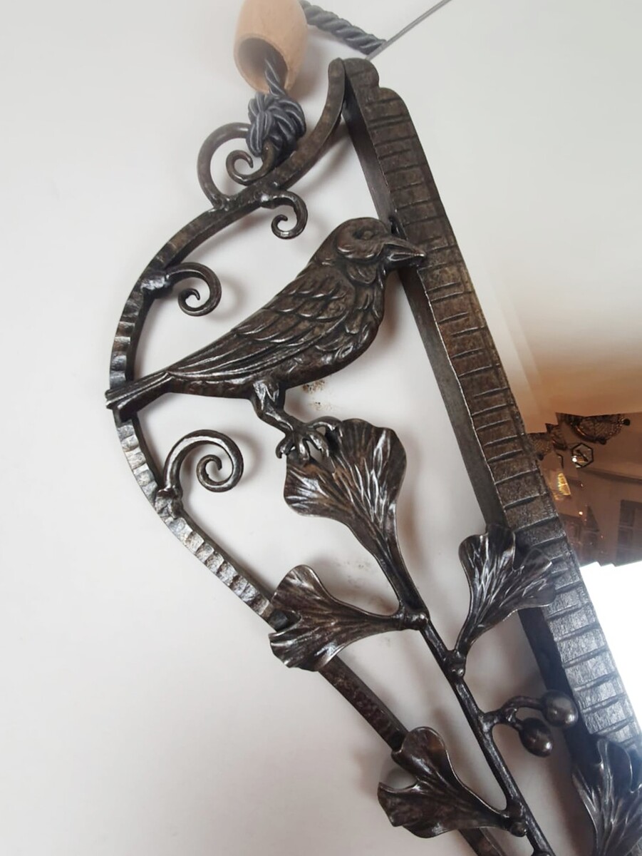 Art Deco wrought iron mirror with bird and flower decoration by Gimkgo, circa 1920