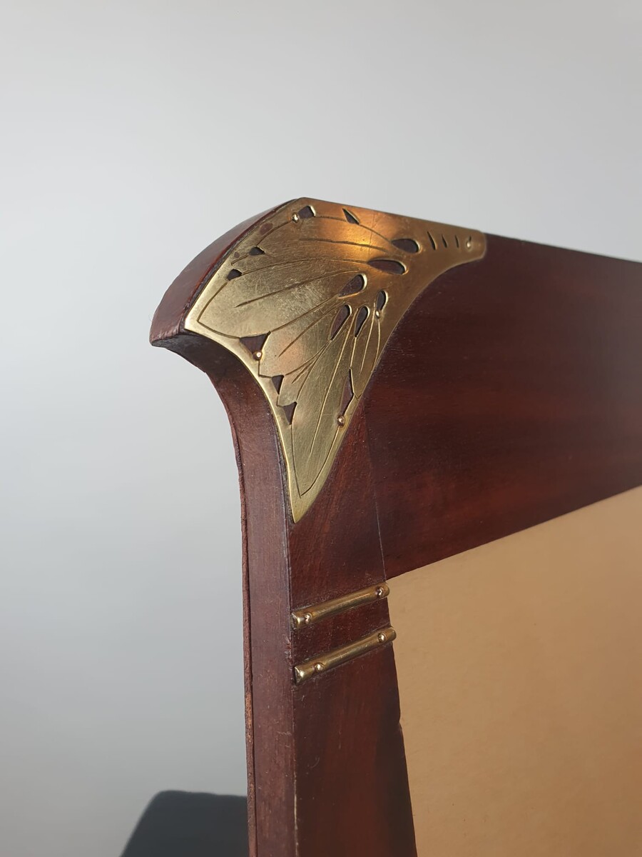 Art Nouveau photo frame in mahogany and brass