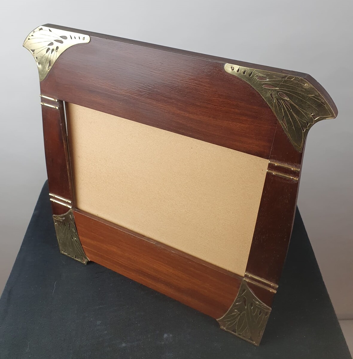 Art Nouveau photo frame in mahogany and brass