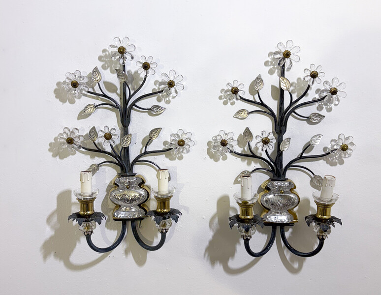 Banci Firenze, pair of wall sconces made of wrought iron, brass, and glass, Italy, circa 1970