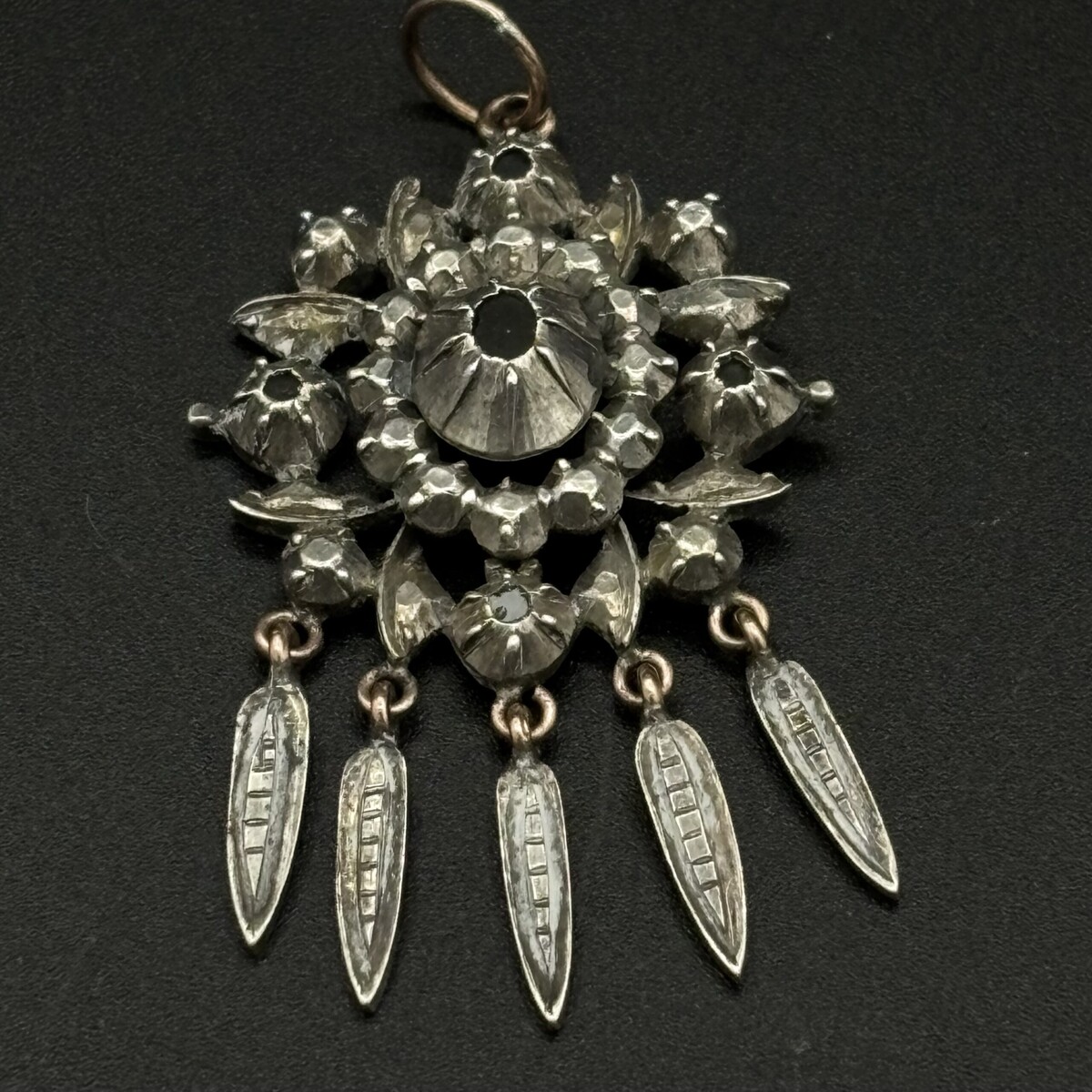 Beautiful antique silver pendant, table diamonds, 14 ct gold ring 5 cm x 3.5 cm - circa 1850