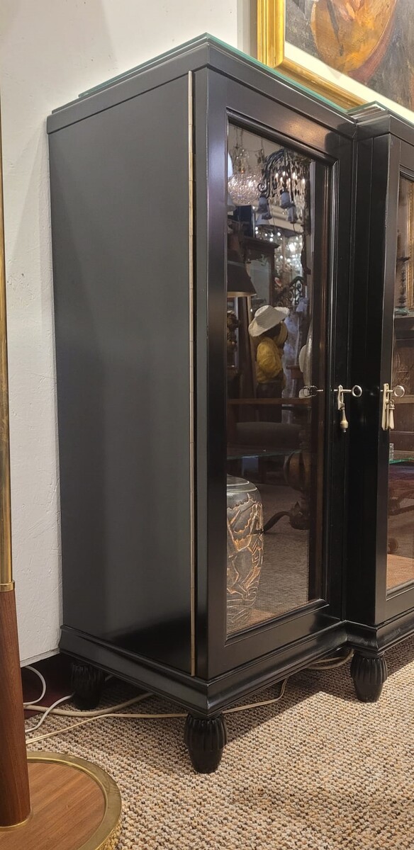 Black lacquered display cabinet - 3 glass doors - rack shelves - Perfect condition - circa 1920