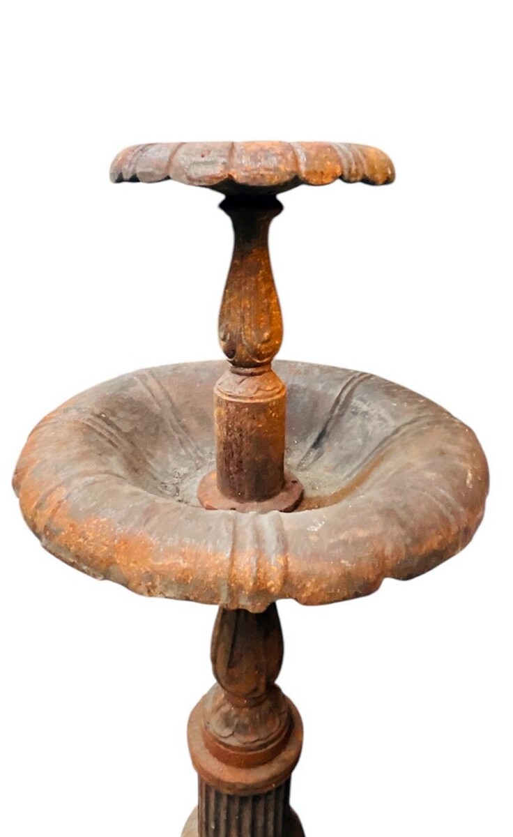 Cast iron garden fountain - early 20th century