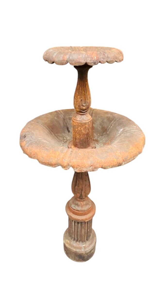 Cast iron garden fountain - early 20th century