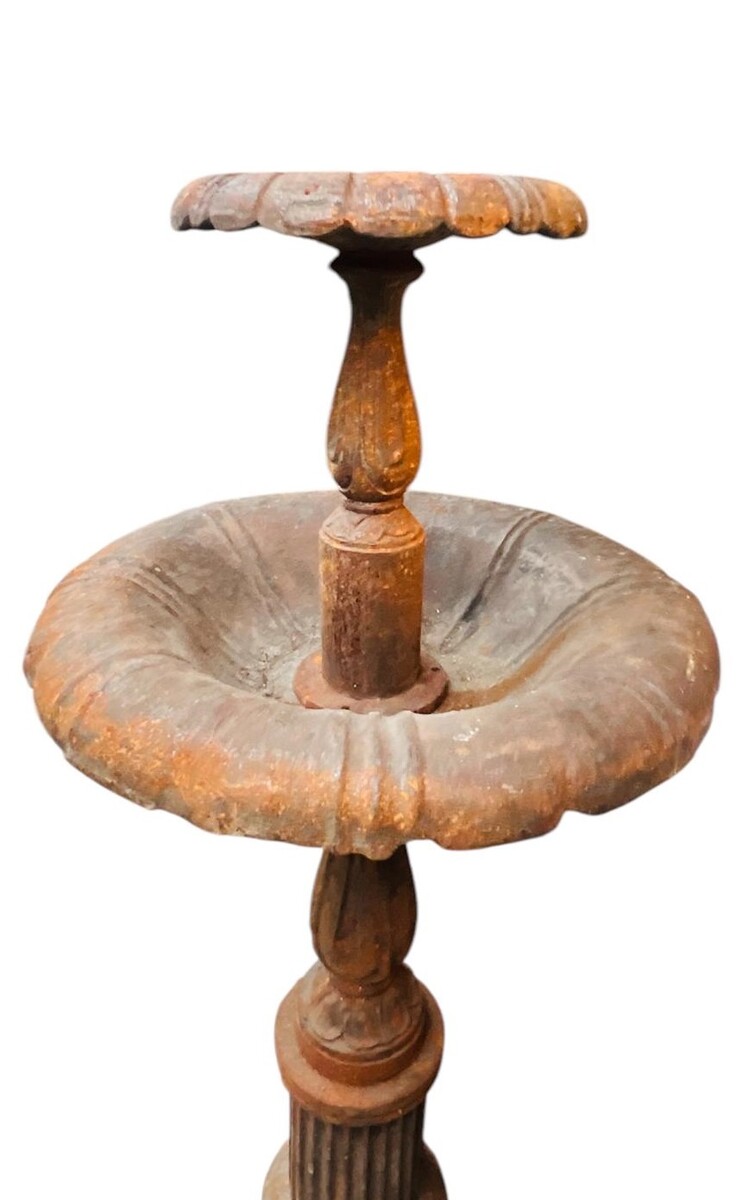 Cast iron garden fountain - early 20th century