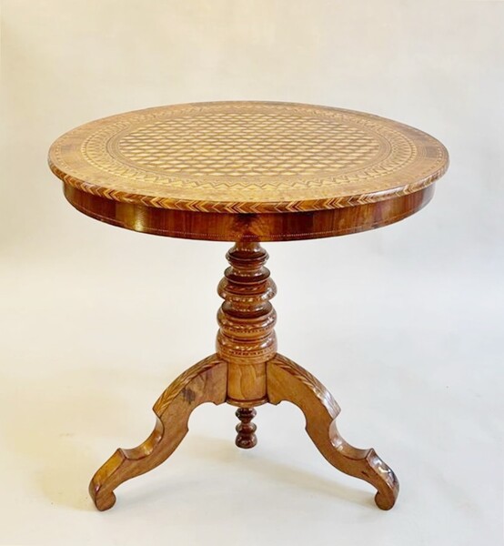 Finely inlaid pedestal table, 19th