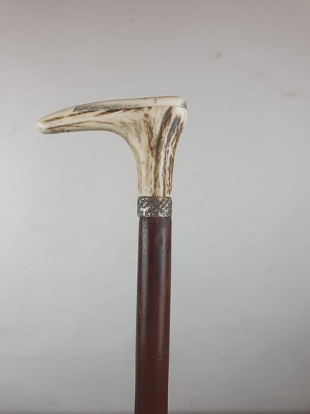 Freemason system cane, deer antler knob containing matches and pyrogen