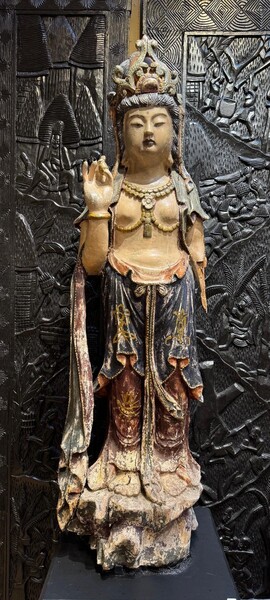 Guan Yin - 19th century polychrome sculpture