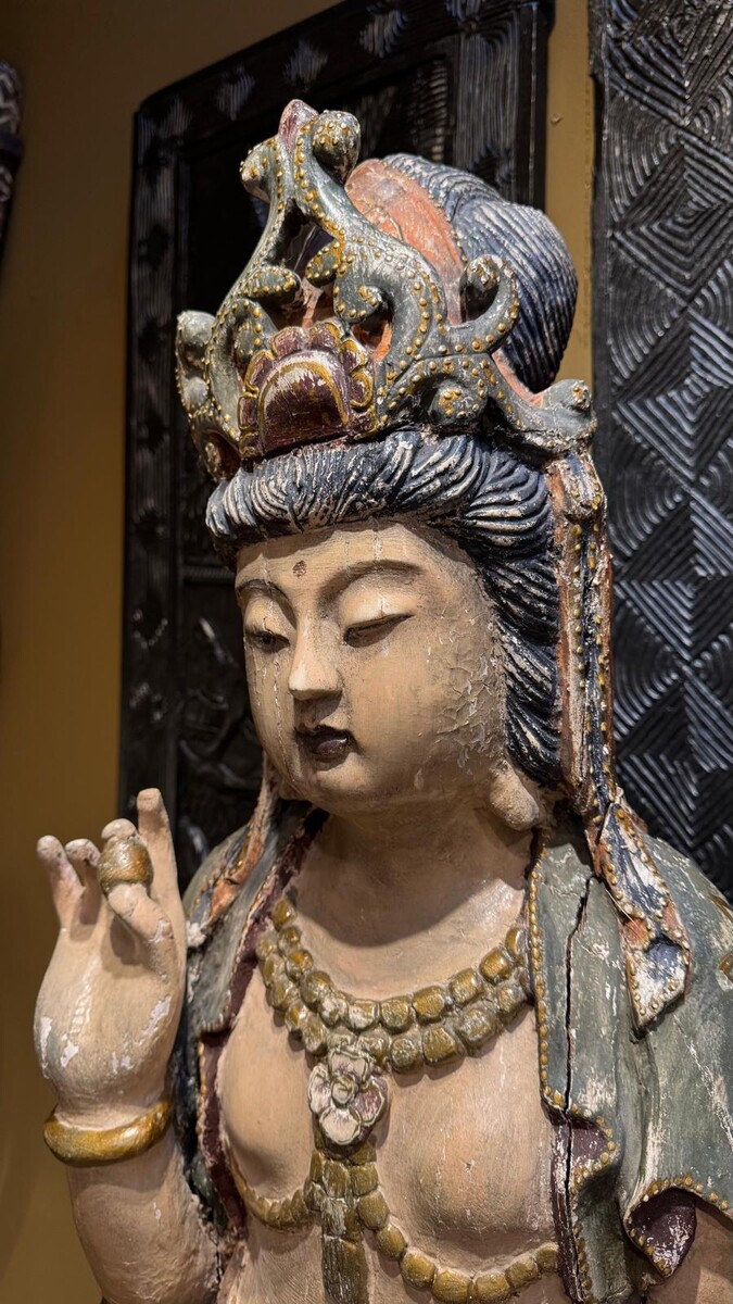 Guan Yin - 19th century polychrome sculpture