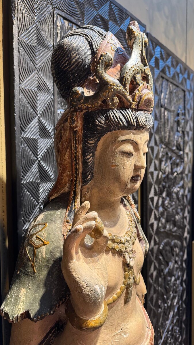 Guan Yin - 19th century polychrome sculpture