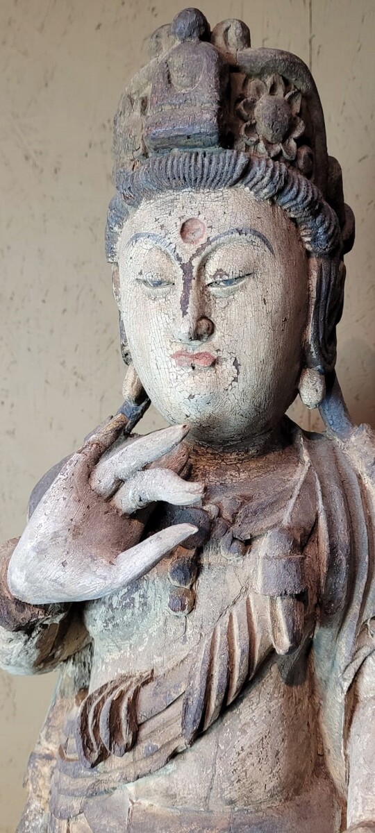 Guan-Yin in carved and polychrome wood - 19th century