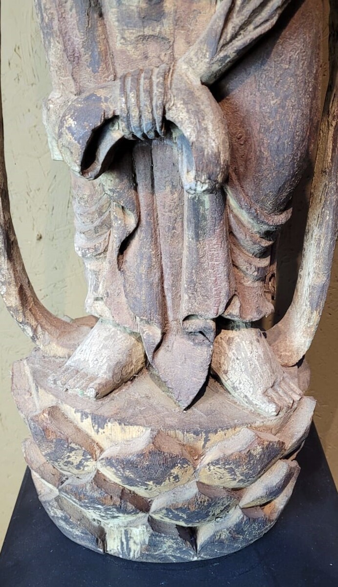 Guan-Yin in carved and polychrome wood - 19th century