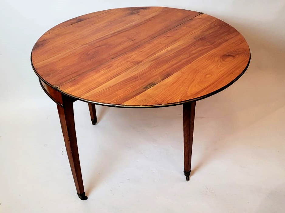 Half-moon Directoire drop-leaf table in cherry wood - late 18th century