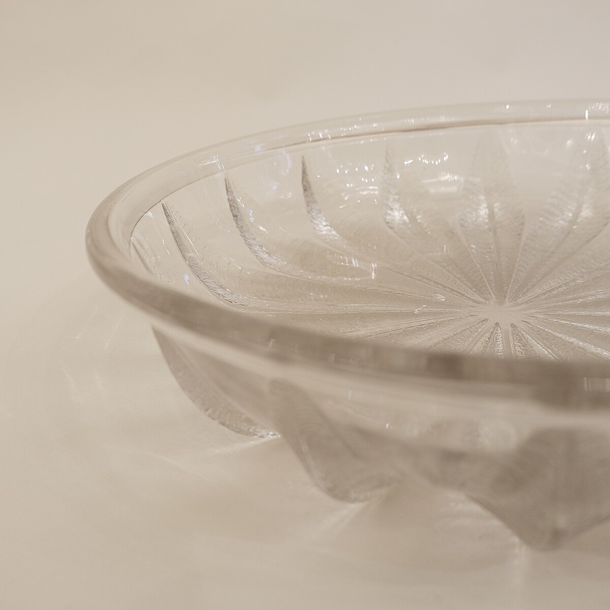 Lalique French Crystal Dish with Leaves Design