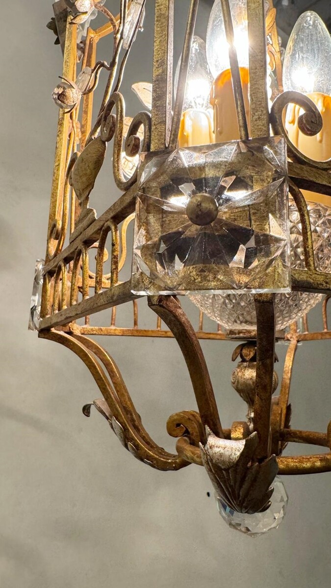 Lantern, Circa 1950, glas, gold iron. 