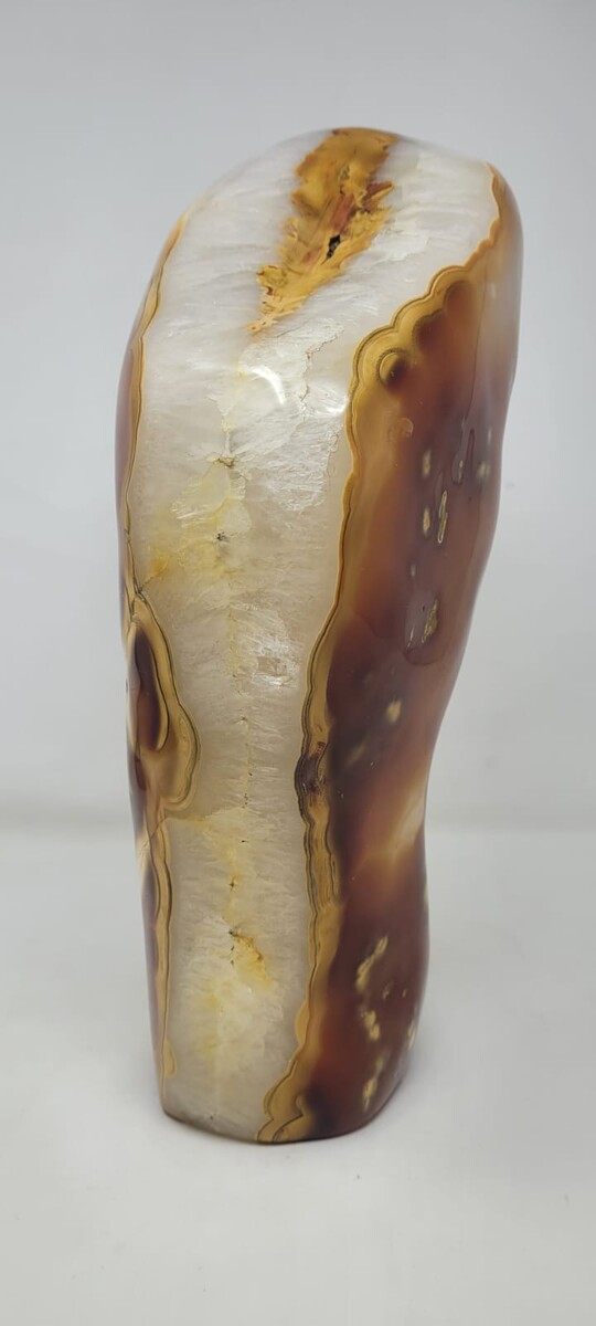 Large brown and beige Agate