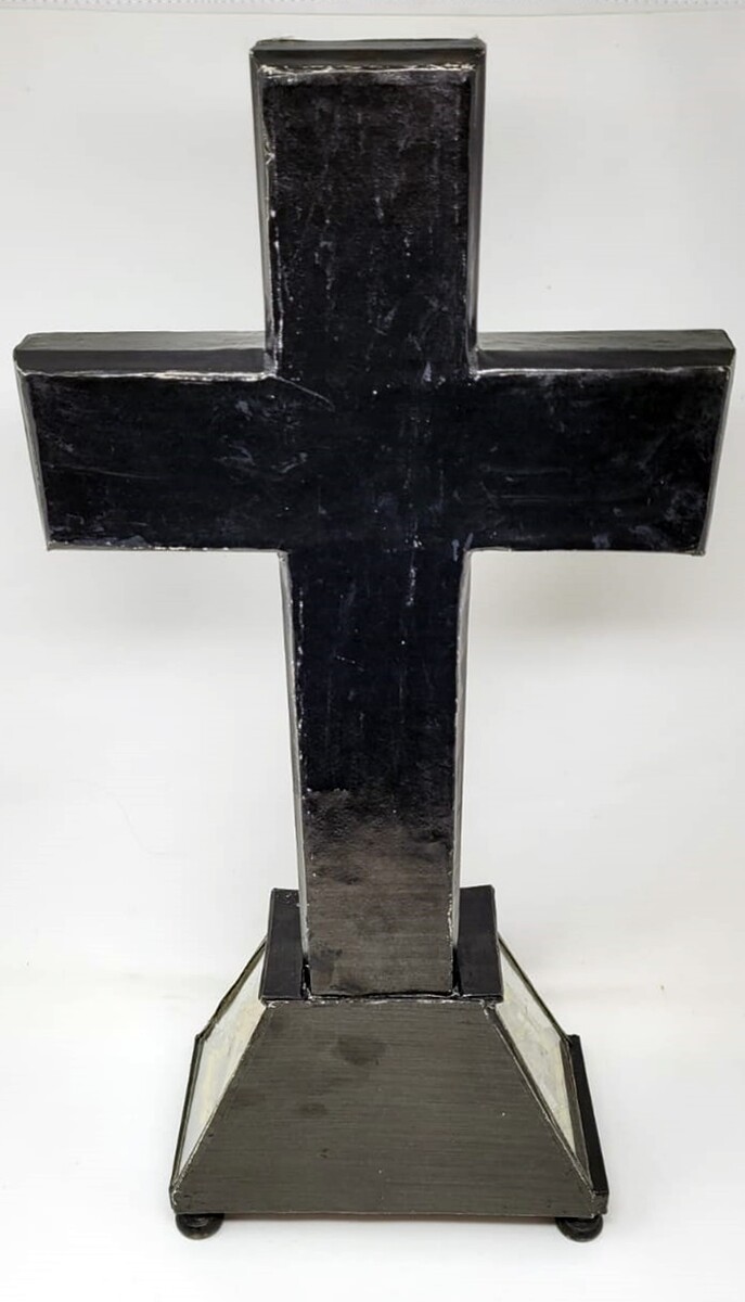 Large cross reliquary