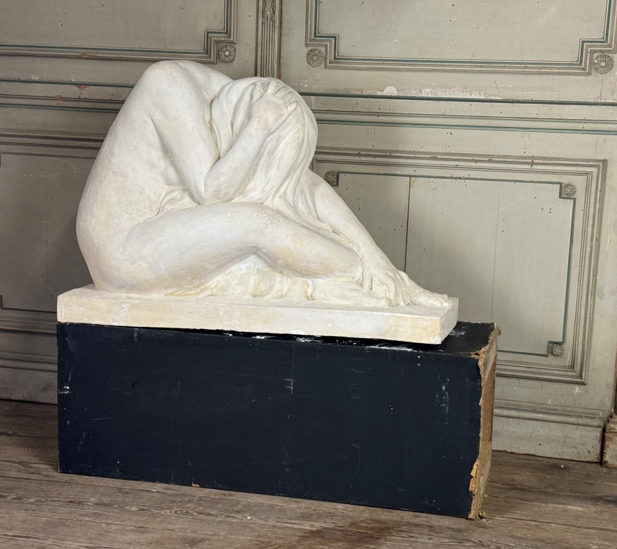 Large studio plaster, young naked woman, unidentified signature on the base