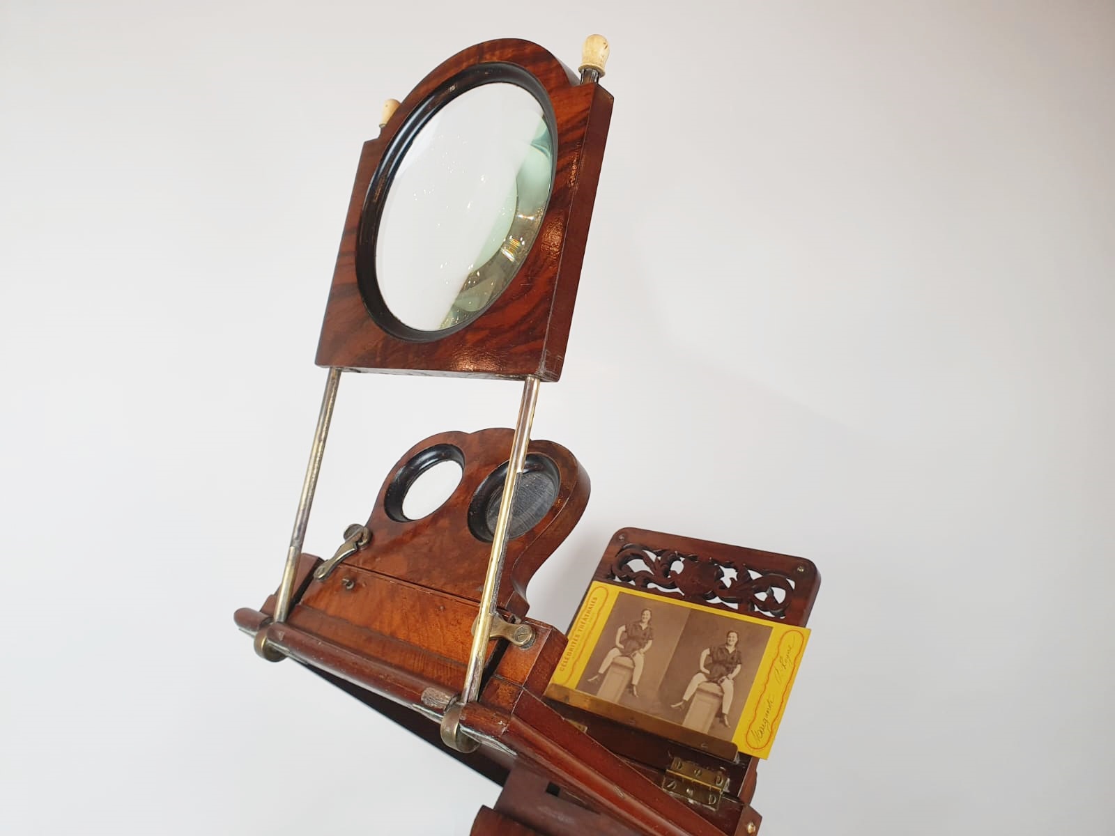 Mahogany stereoscope, 19th