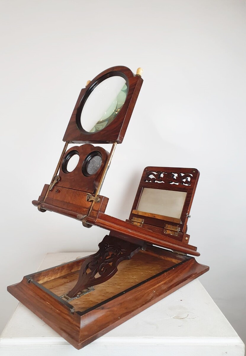 Mahogany stereoscope, 19th