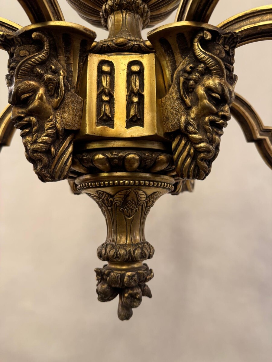 Mazarin chandelier in gilded bronze