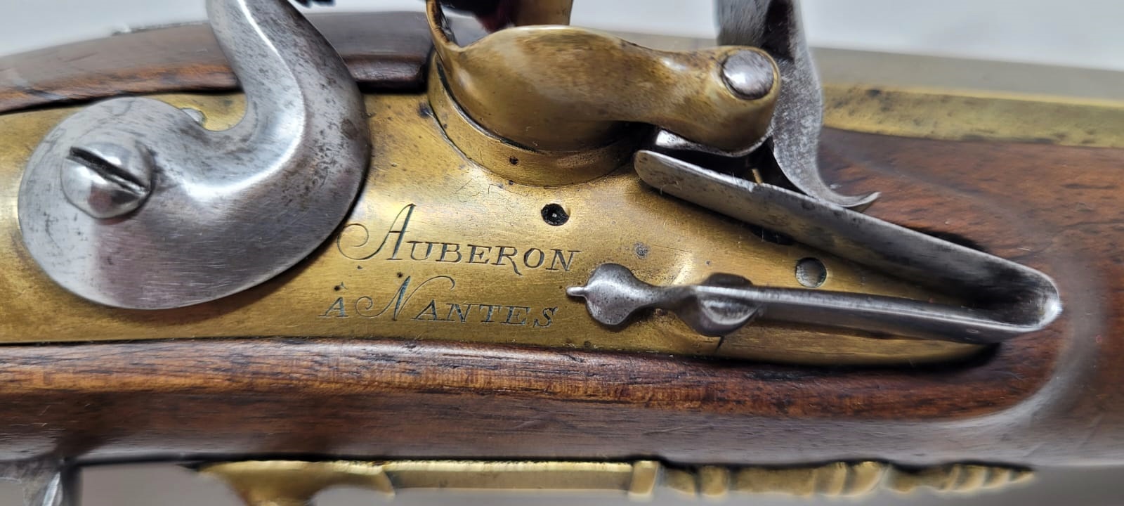 naval officer's pistol - 1st Empire - lock signed Auberon in Nantes