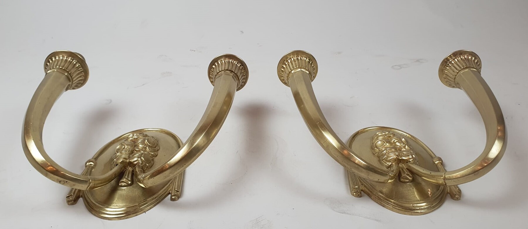 Pair of Art Deco wall lights in gilded bronze