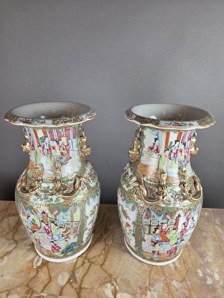 Pair of Chinese polychrome porcelain vases, 19th century