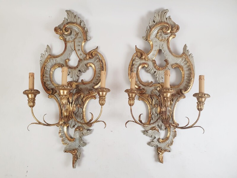 Pair of Louis XV style wall lights, Italy early 20th century