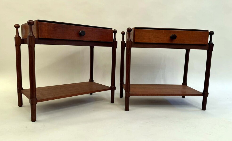 Pair of teak bedside tables - Fratelli Proserpio - circa 1960 - Italy