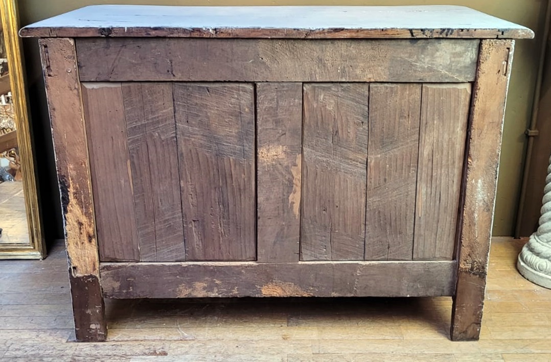 patinated chest of drawers with 4 drawers - 18th century