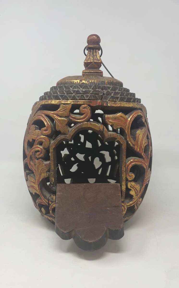 Polychrome and carved wooden tealight holders - Asia, early 20th century