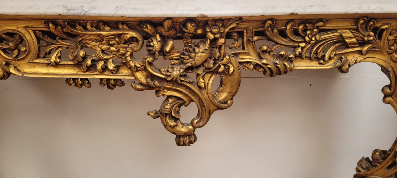 richly carved gilded wooden console console in good condition (some chips in the marble) circa 1850