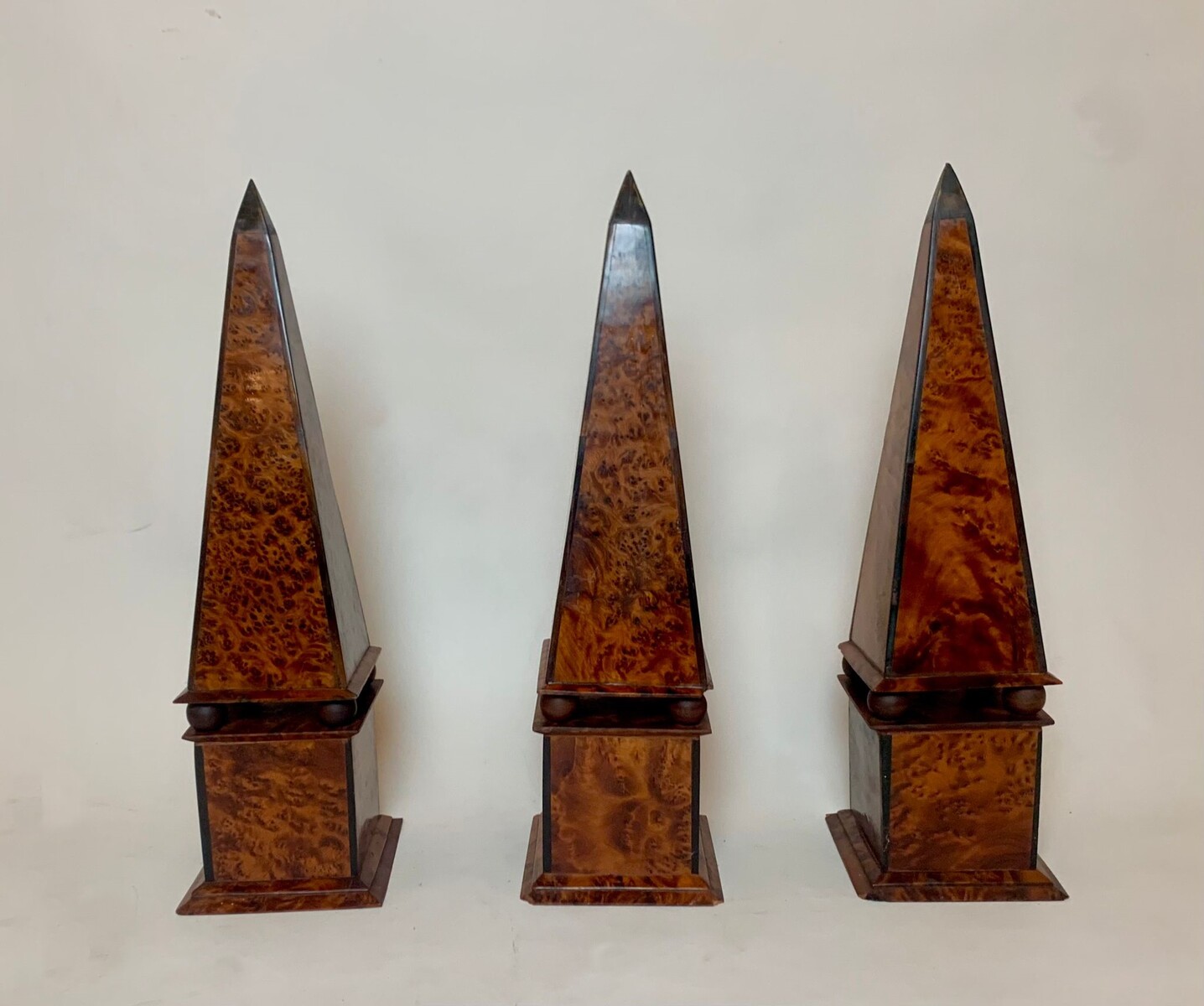 Set of 3 wooden obelisks