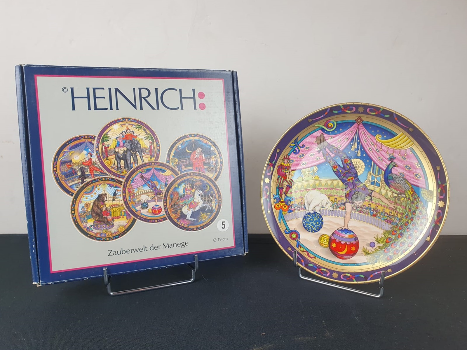 Set of 6 Villeroy & Boch earthenware plates on the circus theme with their original boxes