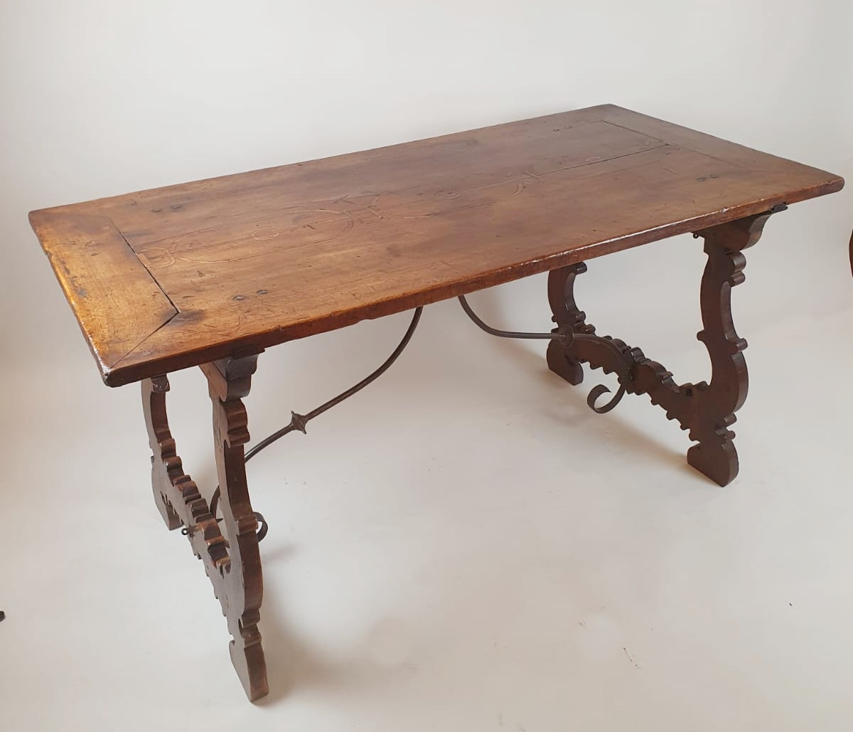 Spanish table is inlaid walnut, 18th