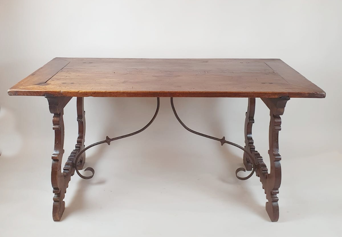 Spanish table is inlaid walnut, 18th