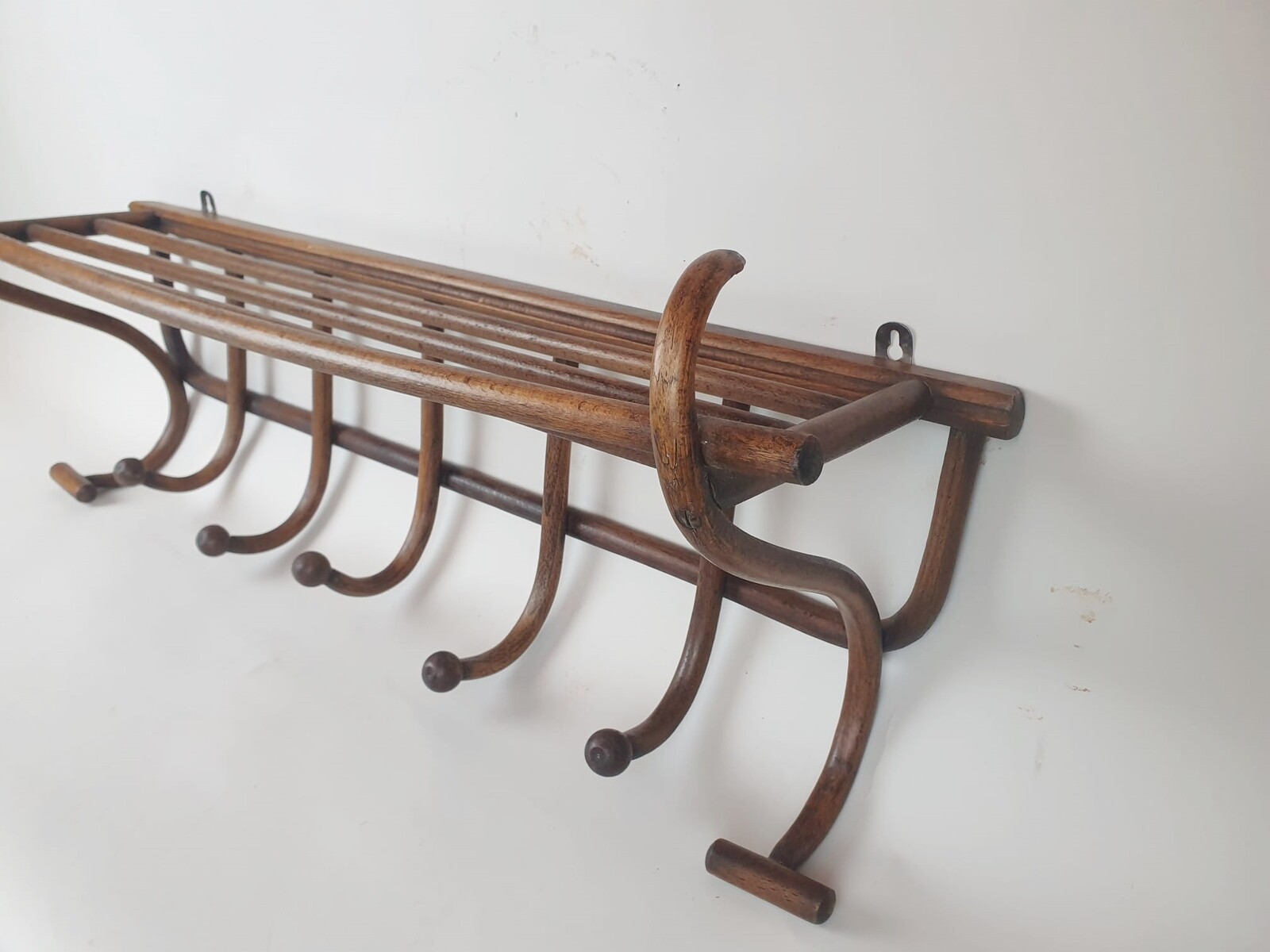 Thonet wall coat rack, circa 1900 (stamped)