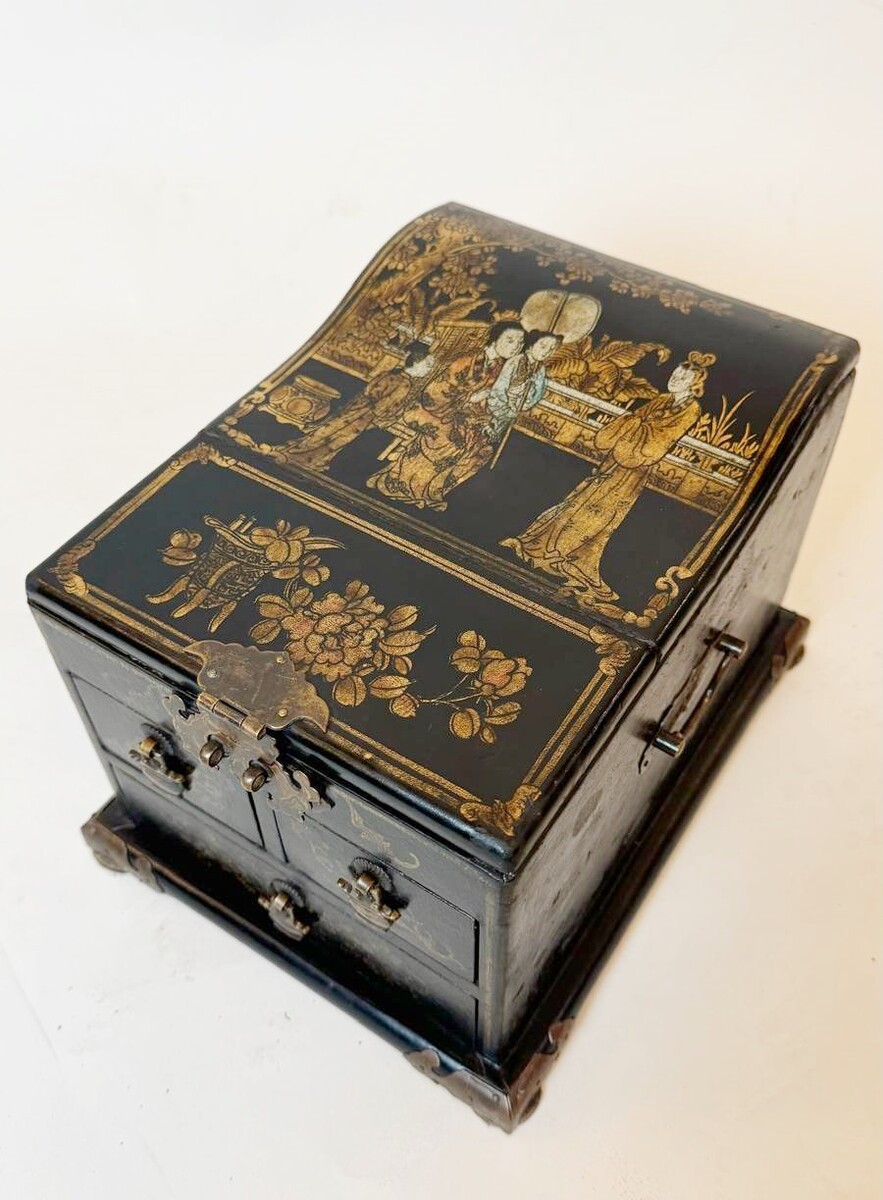 Toiletry Box, China 19th.c. 