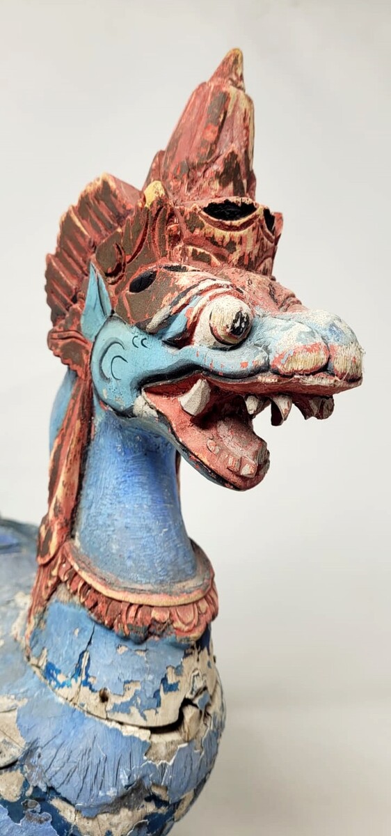 Traditional Balinese dragon in polychrome wood - early 20th century